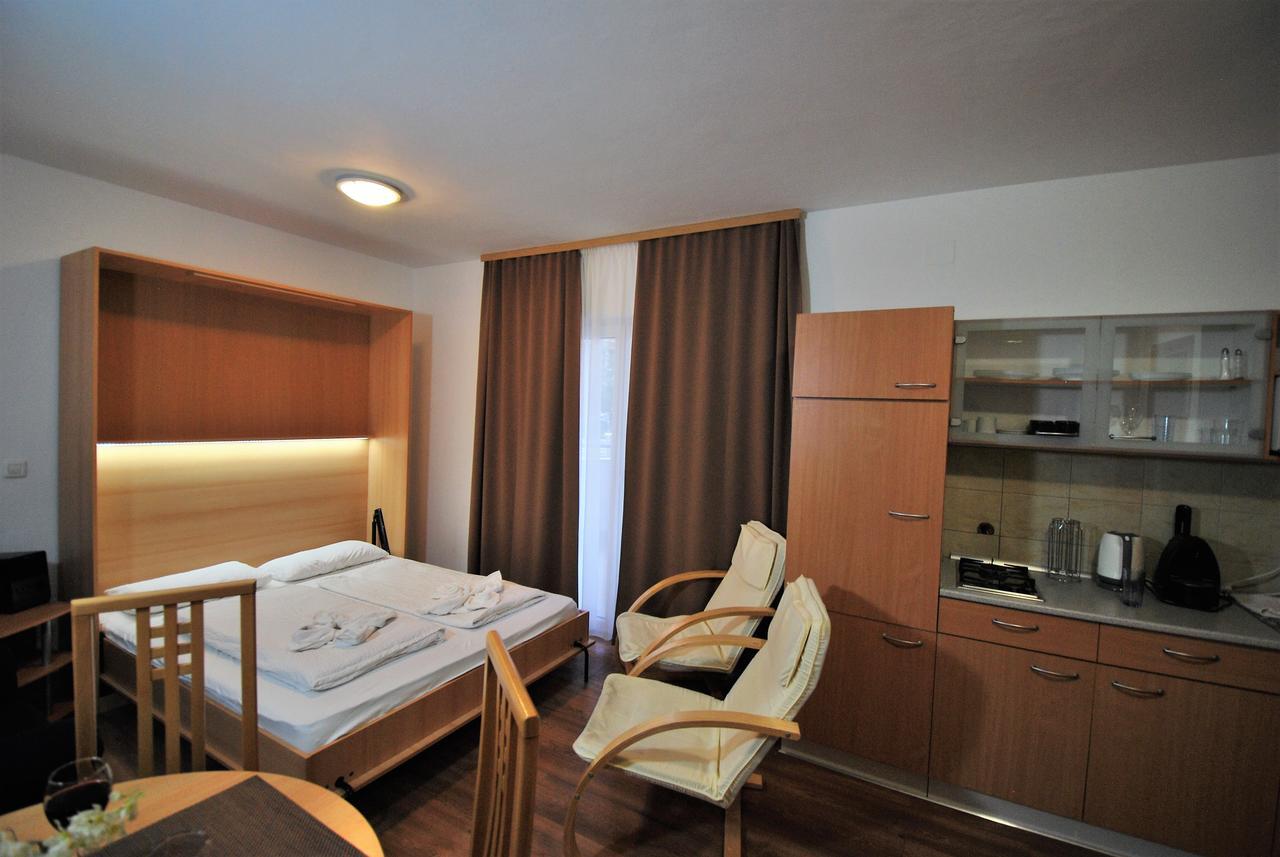 Nautica Apartments เบทินา ภายนอก รูปภาพ