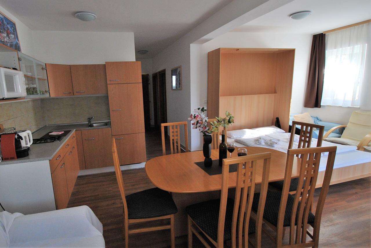 Nautica Apartments เบทินา ภายนอก รูปภาพ